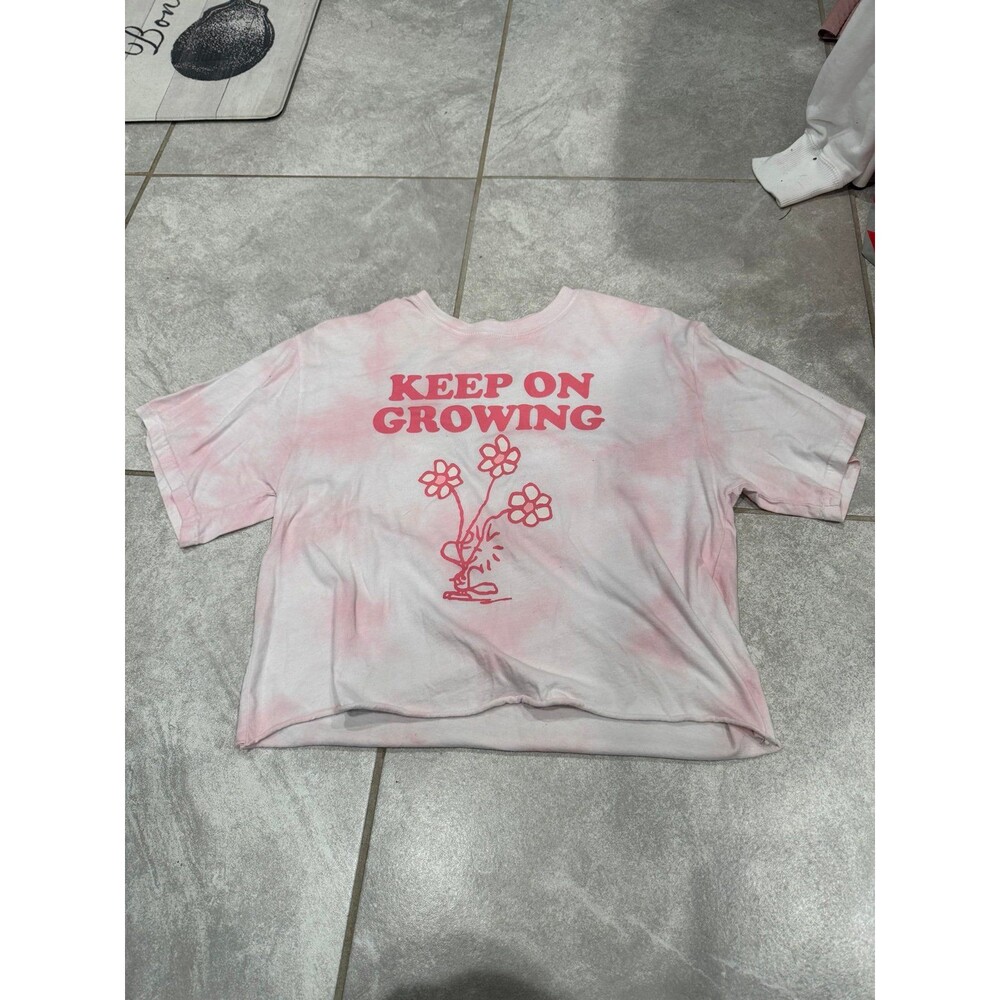 Peanuts Charatcer Tsihirt in pink Size Small
